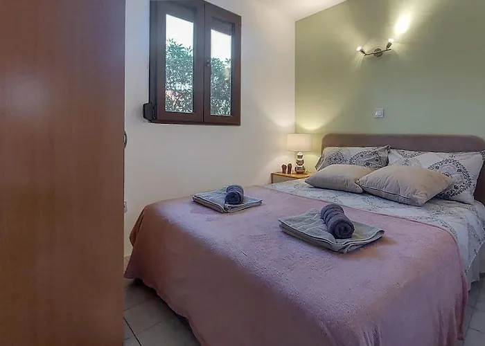 Village de vacances Poolside Compact Family Lea *