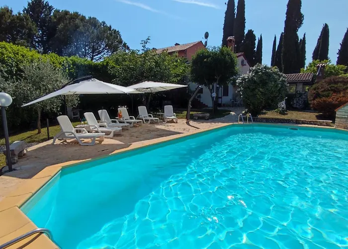 Poolside Compact Family Lea Rovinjsko Selo