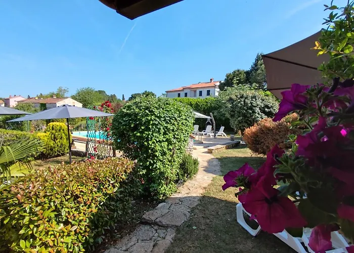 Poolside Compact Family Lea * Rovinjsko Selo