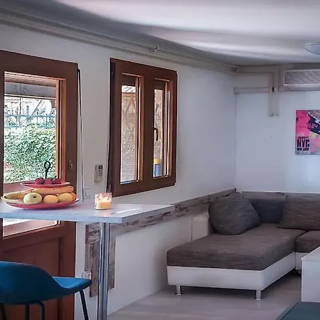 Poolside Compact Family Lea * Ровиньско село
